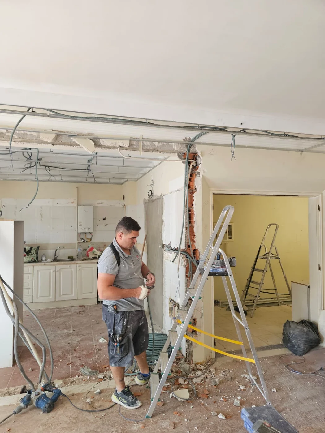 Estrutura em obra pela Gloriassertiva